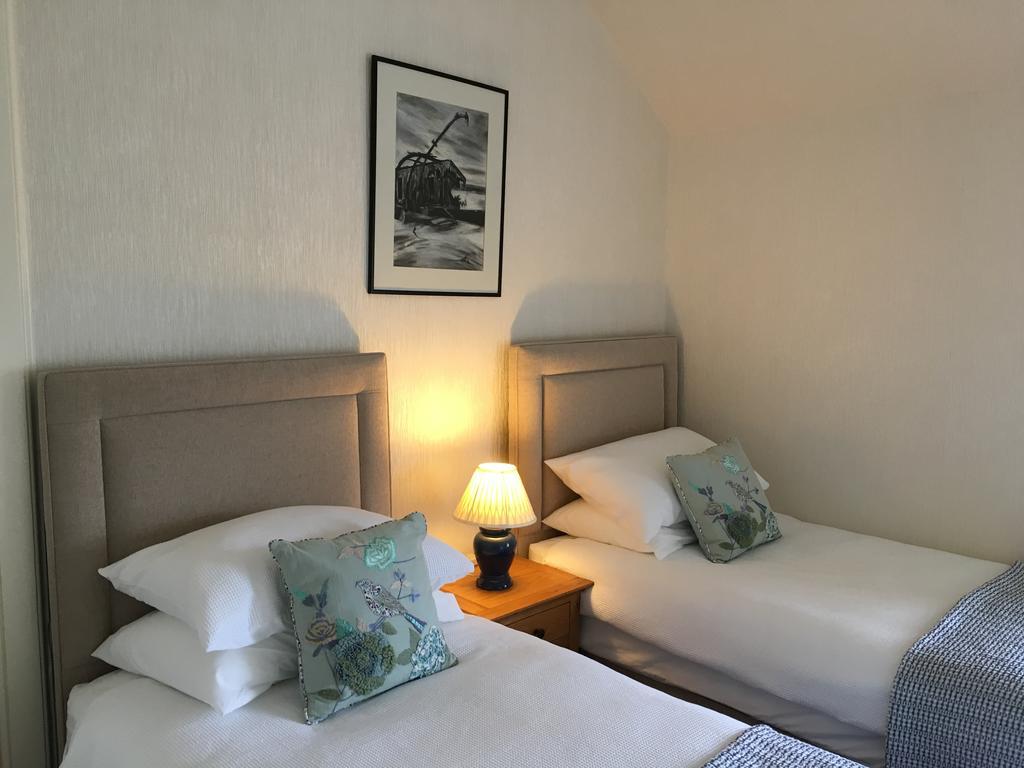 Ronas House Hotel Инвернес Екстериор снимка